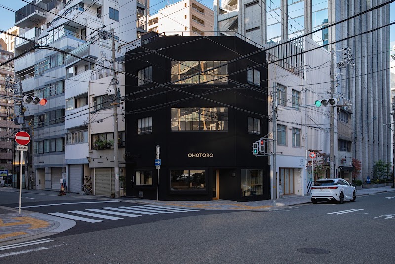 OHOTORO FLAGSHIP STORE / CAFE HTR